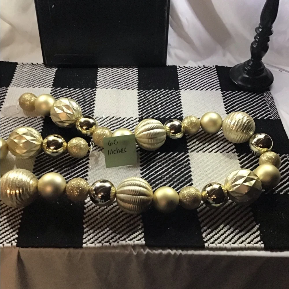 Festive Gold Ornament Garland